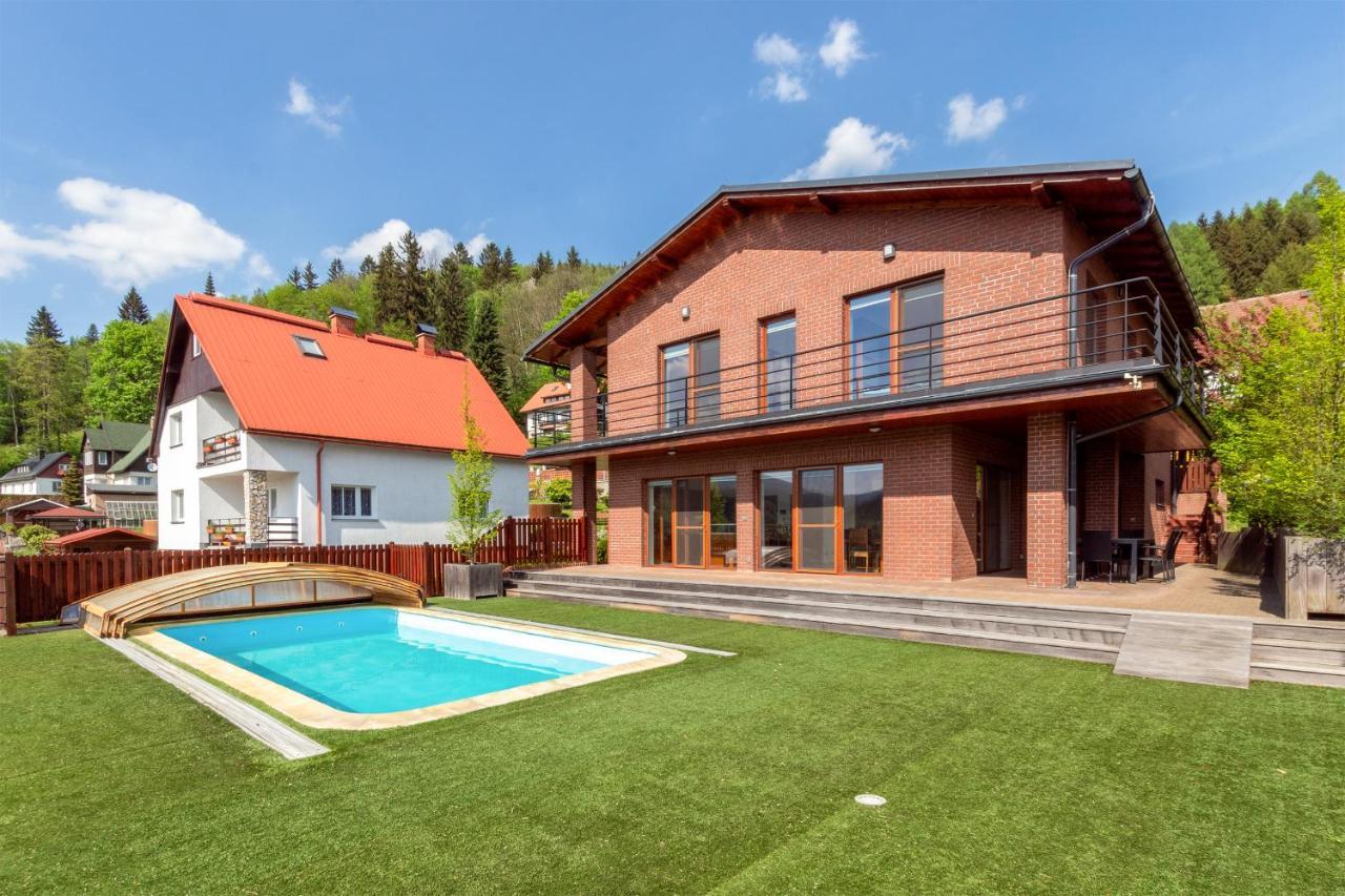Vila Slunecni Stran Svoboda nad Upou Exterior photo