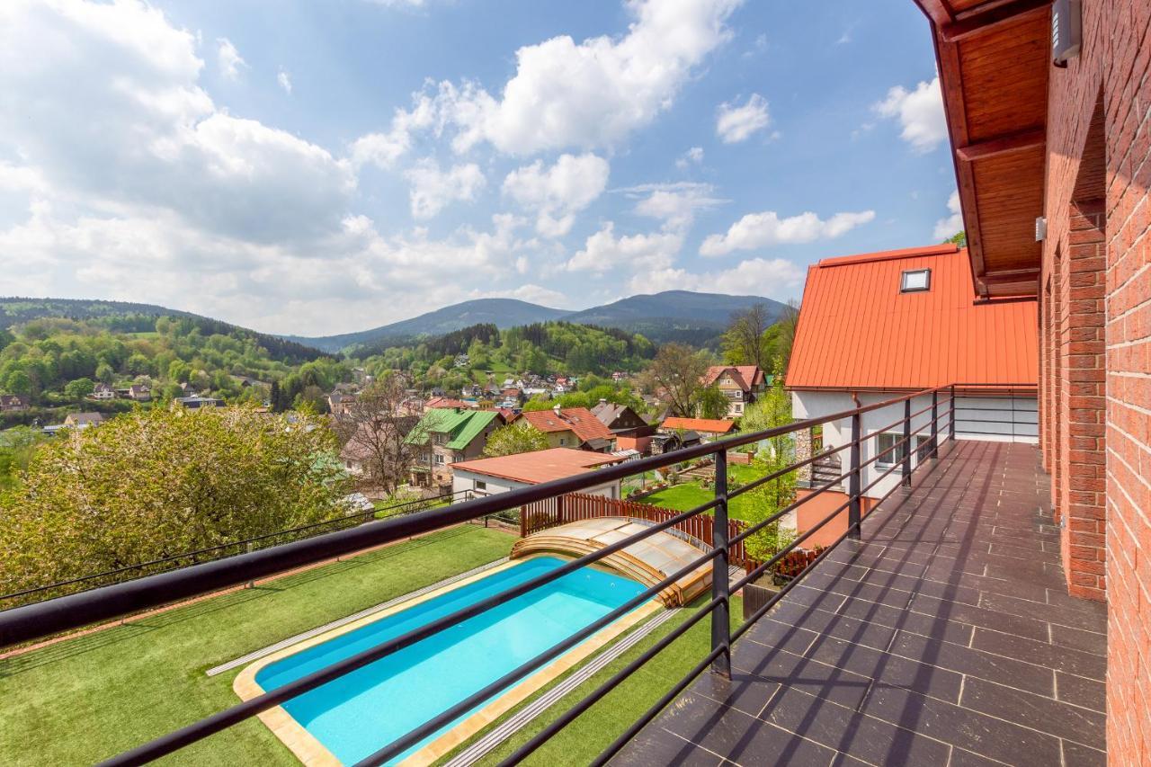 Vila Slunecni Stran Svoboda nad Upou Exterior photo